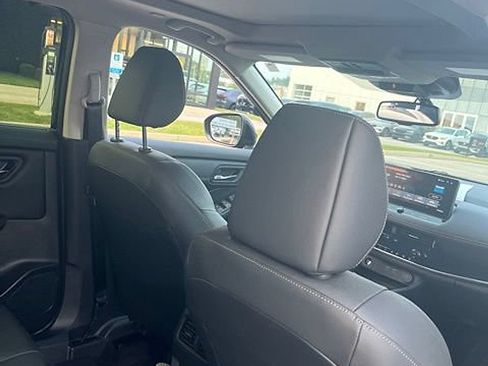 Used 2025 Nissan Rogue SL w/ SL Premium Package AWD/4WD image 11