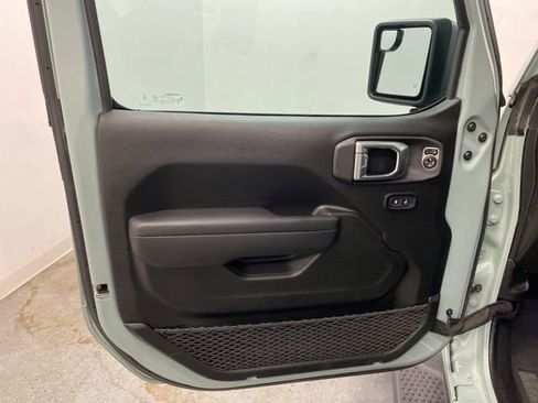 Used 2023 Jeep Wrangler Sport image 22