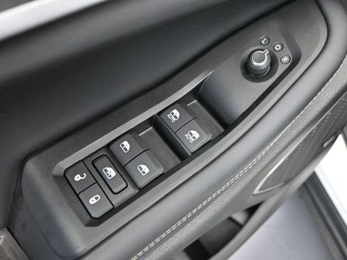 Used 2023 Jeep Grand Cherokee 4WD 4xe w/ Luxury Tech Group II image 21