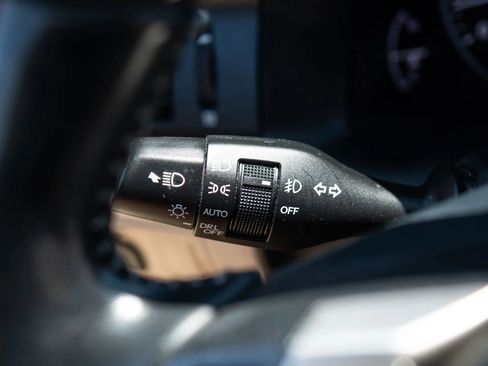 Used 2014 Lexus ES 350 w/ Premium Package FWD image 40