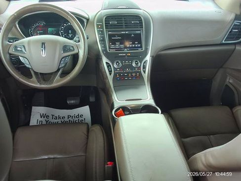 Used 2016 Lincoln MKX Reserve w/ Driver Assistance Package AWD/4WD image 6