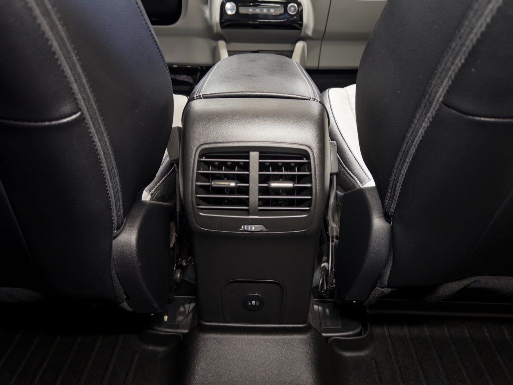 Used 2024 Ford Escape SE w/ PHEV Premium Package FWD image 21