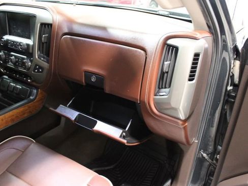 Used 2017 Chevrolet Silverado 1500 High Country image 27