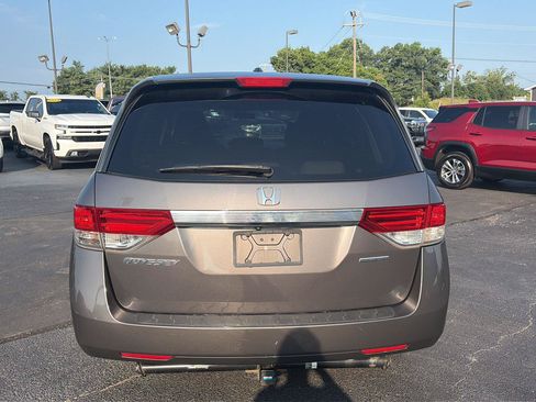 Used 2016 Honda Odyssey SE image 4