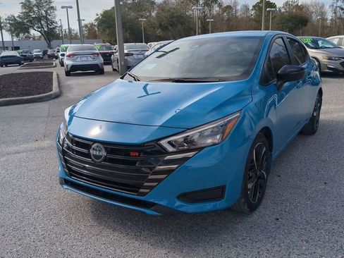 Used 2025 Nissan Versa SR w/ Trunk Package FWD image 9