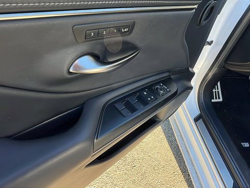 Used 2020 Lexus ES 350 F Sport image 15