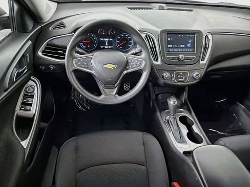 Used 2017 Chevrolet Malibu LS FWD image 20