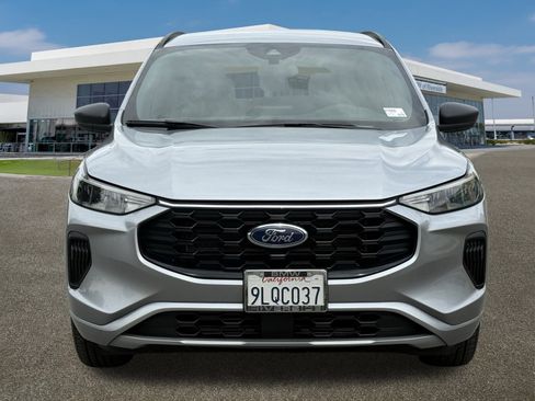 Used 2024 Ford Escape ST-Line image 3