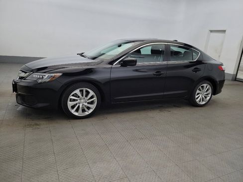 Used 2016 Acura ILX image 2