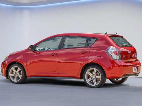 Used 2009 Pontiac Vibe w/ Preferred Package image 14