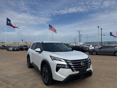 Used 2024 Nissan Rogue SV