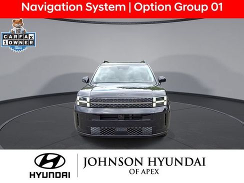 Used 2025 Hyundai Santa Fe Calligraphy FWD image 3