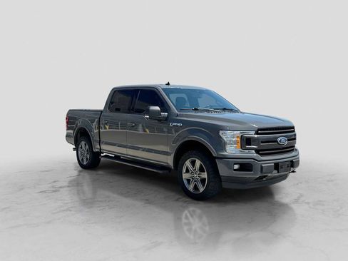 Used 2020 Ford F150 XLT w/ Equipment Group 302A Luxury AWD/4WD image 8