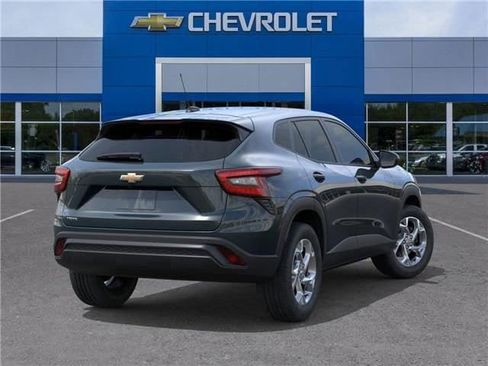 New 2026 Chevrolet Trax LS image 4