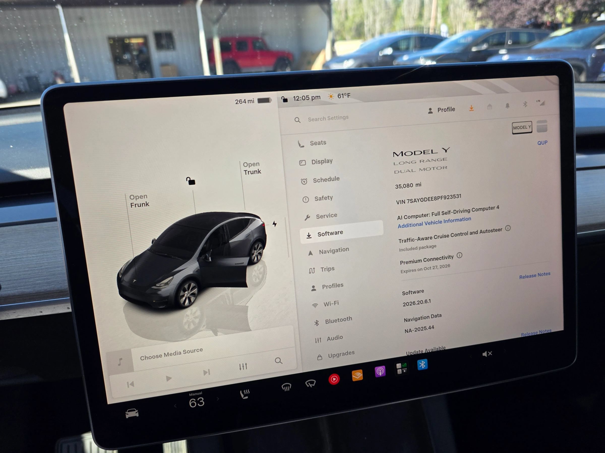 Used 2023 Tesla Model Y Long Range AWD/4WD image 2