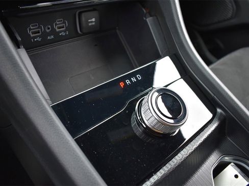 Used 2024 Jeep Grand Cherokee Altitude image 23