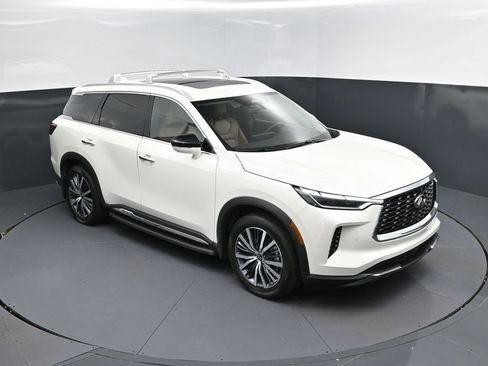 Used 2023 INFINITI QX60 Sensory w/ Vision Package AWD/4WD image 1