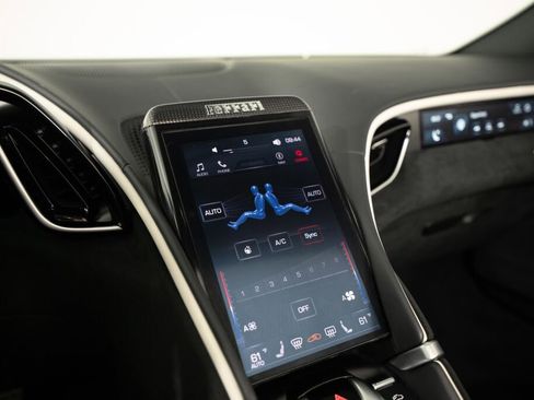 Used 2024 Ferrari Roma Spider image 39