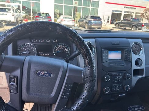 Used 2013 Ford F150 XLT w/ Mid Equipment Group image 8