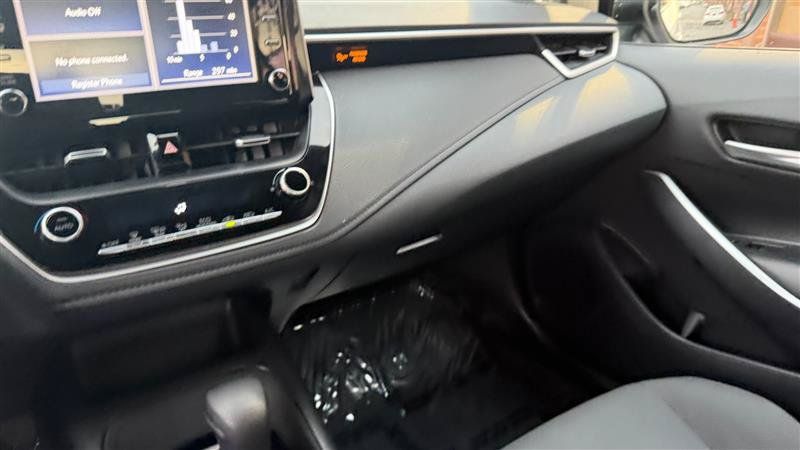 Used 2020 Toyota Corolla SE FWD image 25