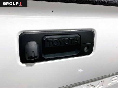 Used 2021 Toyota Tacoma SR5 AWD/4WD image 10