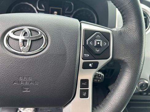 Used 2021 Toyota Tundra Limited w/ Limited Premium Package AWD/4WD image 17