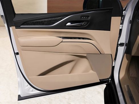 Used 2024 Cadillac Escalade Premium Luxury image 25