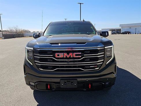 Certified 2023 GMC Sierra 1500 AT4 w/ Technology Package image 8
