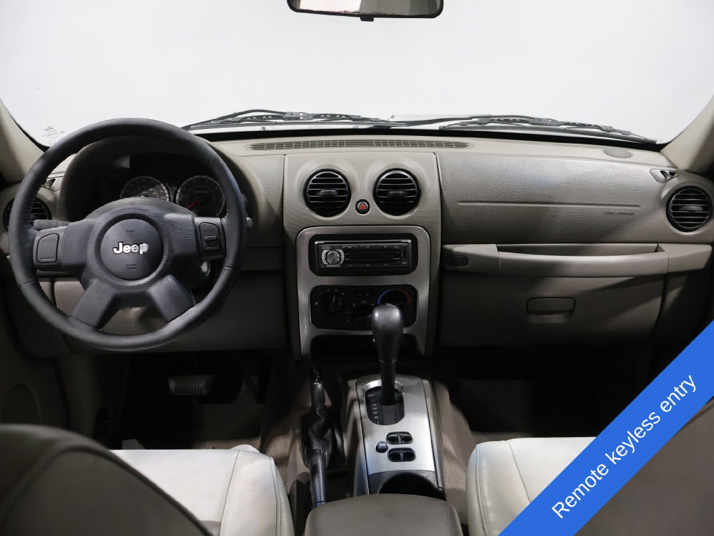 Used 2007 Jeep Liberty Sport AWD/4WD image 3