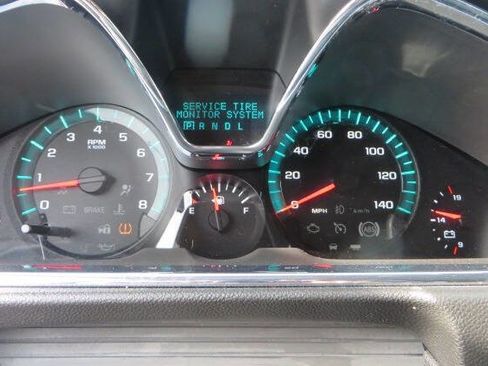 Used 2016 Chevrolet Traverse LT w/ Style and Technology Package image 46