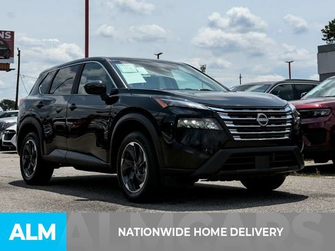 Used 2024 Nissan Rogue SV FWD image 4