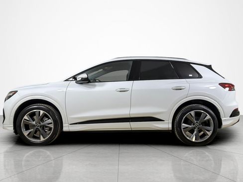 Used 2023 Audi Q4 e-tron Premium Plus w/ Premium Plus AWD/4WD image 2