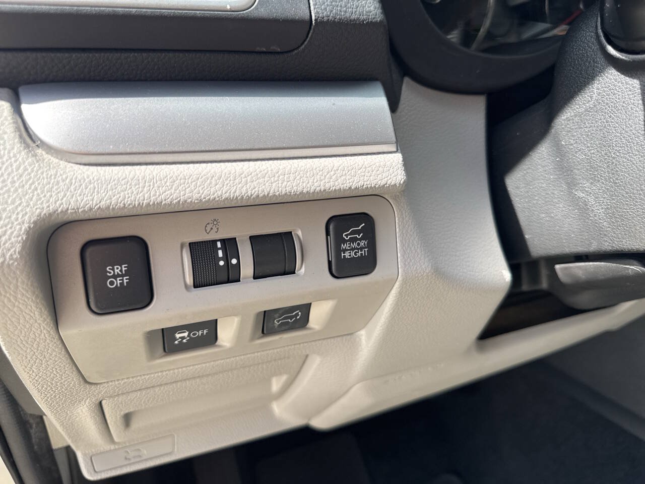 Used 2016 Subaru Forester 2.5i Touring w/ Eyesight & Navigation System AWD/4WD image 21
