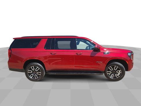 Certified 2022 GMC Yukon XL AT4 AWD/4WD image 9