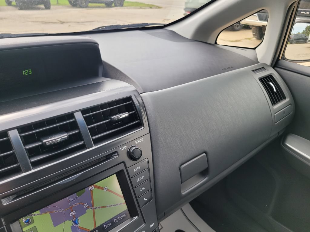 Used 2013 Toyota Prius V Five FWD image 40