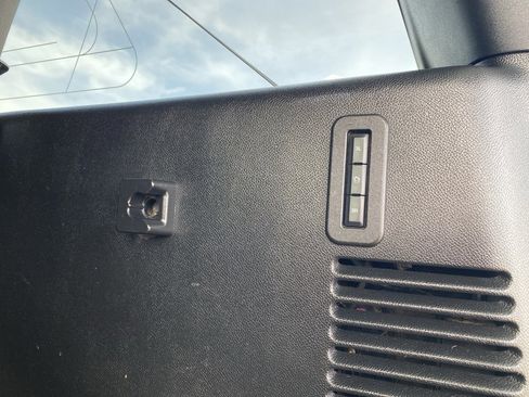 Used 2017 Ford Expedition EL Platinum image 5