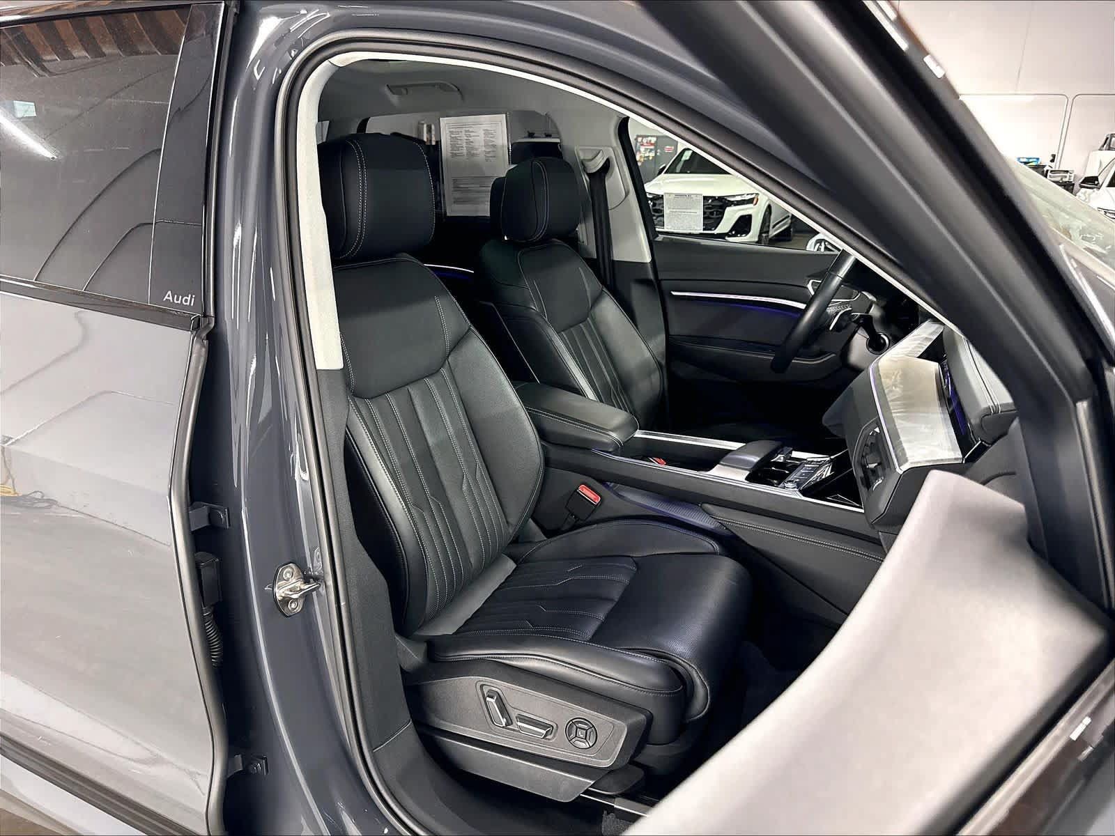 Used 2024 Audi Q8 e-tron Premium Plus w/ Prestige Package AWD/4WD image 10