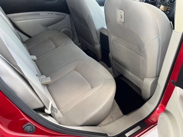 Used 2014 Nissan Rogue S w/ Convenience Package FWD image 17