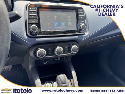 Used 2024 Nissan Versa SV FWD image 21