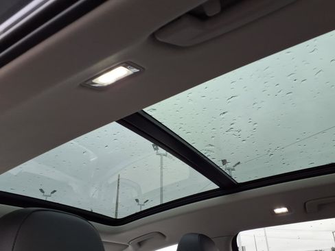 New 2026 Volkswagen Tiguan SE image 5