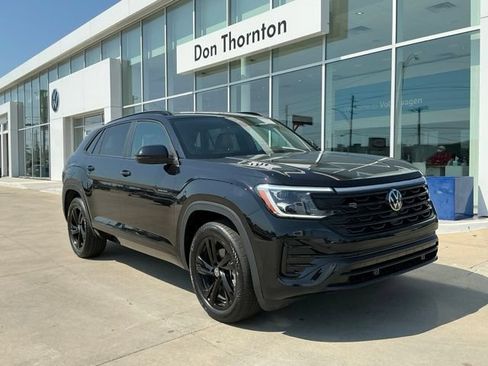Certified 2026 Volkswagen Atlas Cross Sport SEL R-Line AWD/4WD image 1