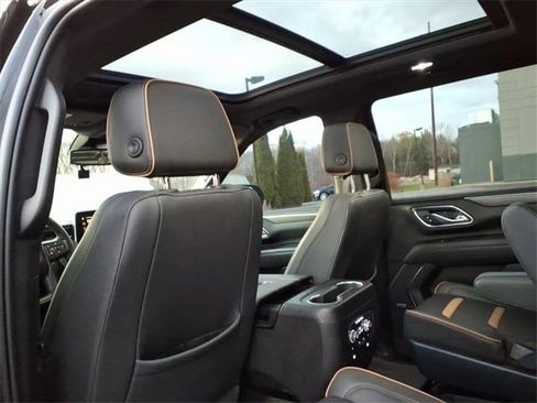 Used 2023 GMC Yukon XL AT4 w/ AT4 Premium Plus Package image 15