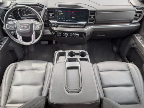 Used 2025 GMC Sierra 1500 SLT AWD/4WD image 5
