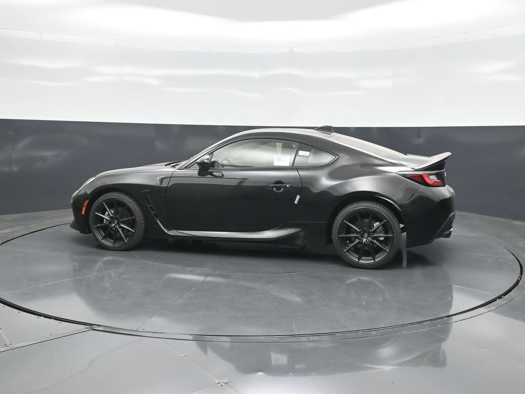 New 2026 Toyota GR86 Premium RWD image 4