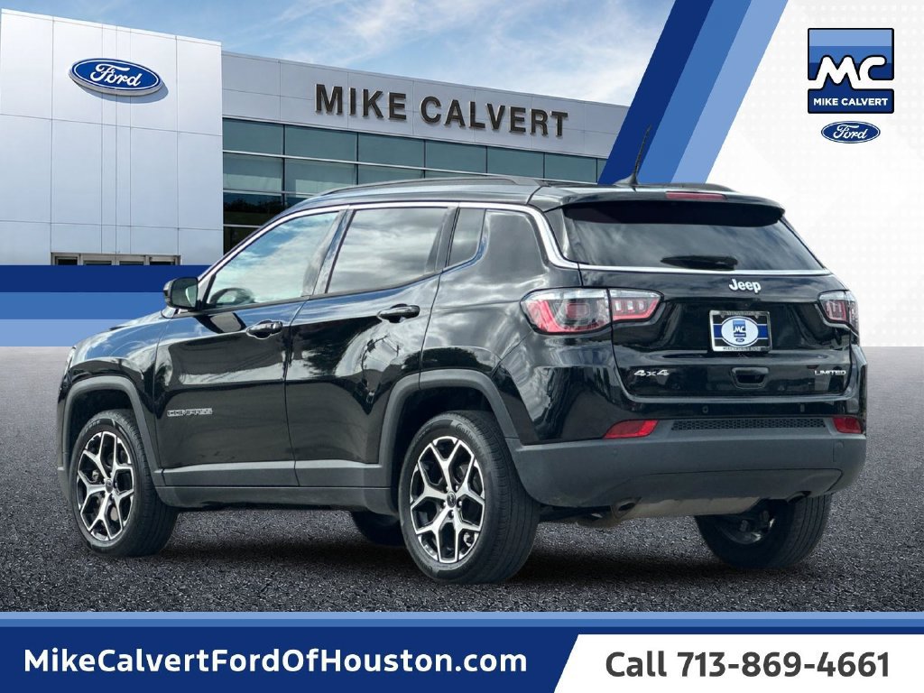Used 2025 Jeep Compass Limited AWD/4WD image 3