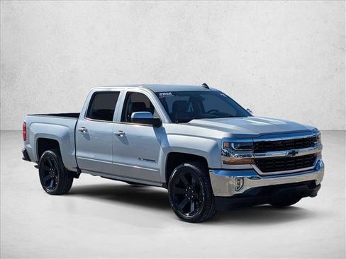 Used 2017 Chevrolet Silverado 1500 LT w/ Trailering Package image 3