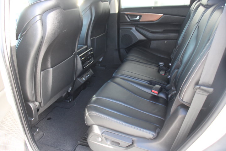Used 2022 Acura MDX w/ Technology Package AWD/4WD image 14