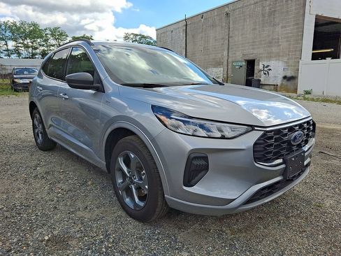 Used 2023 Ford Escape ST-Line w/ Tech Pack #1 AWD/4WD image 3