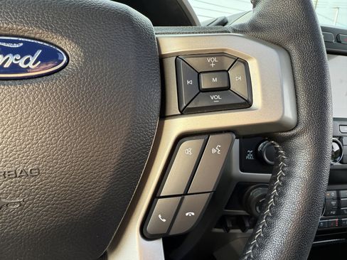 Used 2020 Ford F150 Lariat w/ Equipment Group 502A Luxury image 12