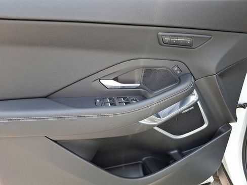 Certified 2024 Jaguar E-PACE R-Dynamic SE image 13